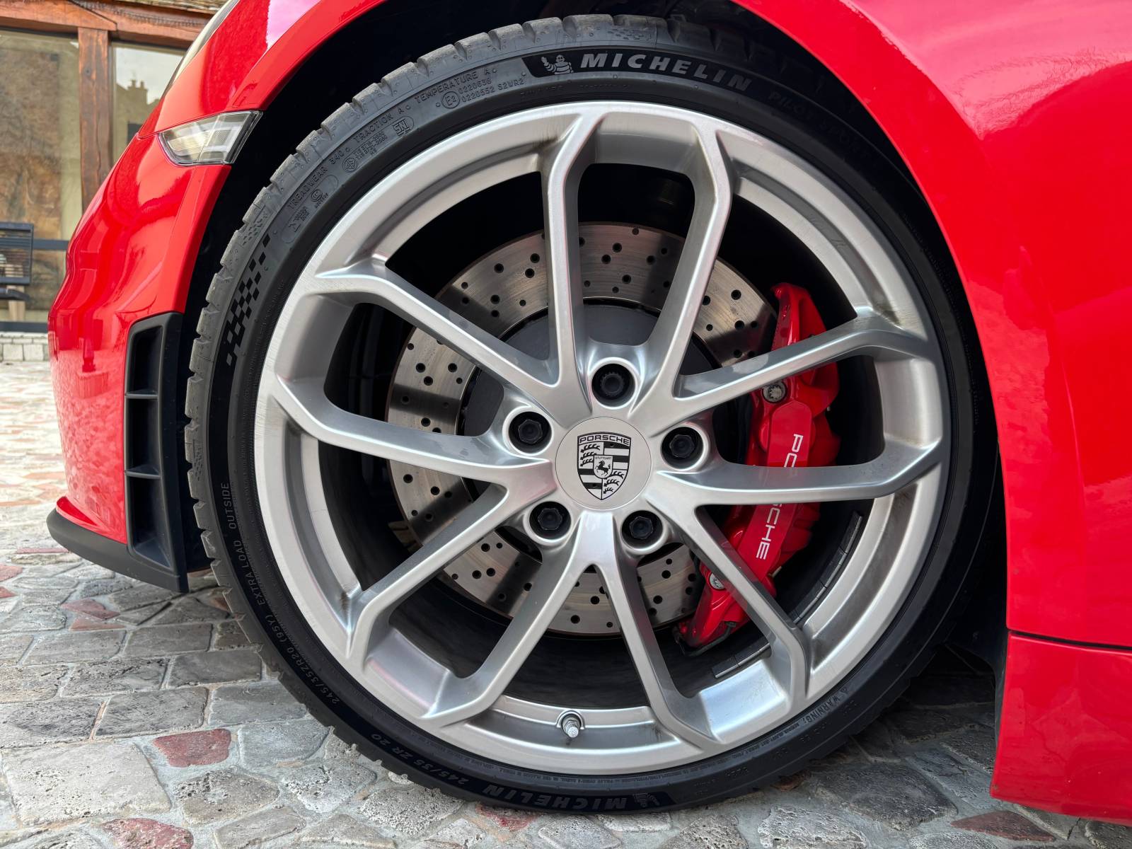 PORSCHE 718 SPYDER 4.0 420CH PDK Rouge Indien MY21 : 135.990 €
