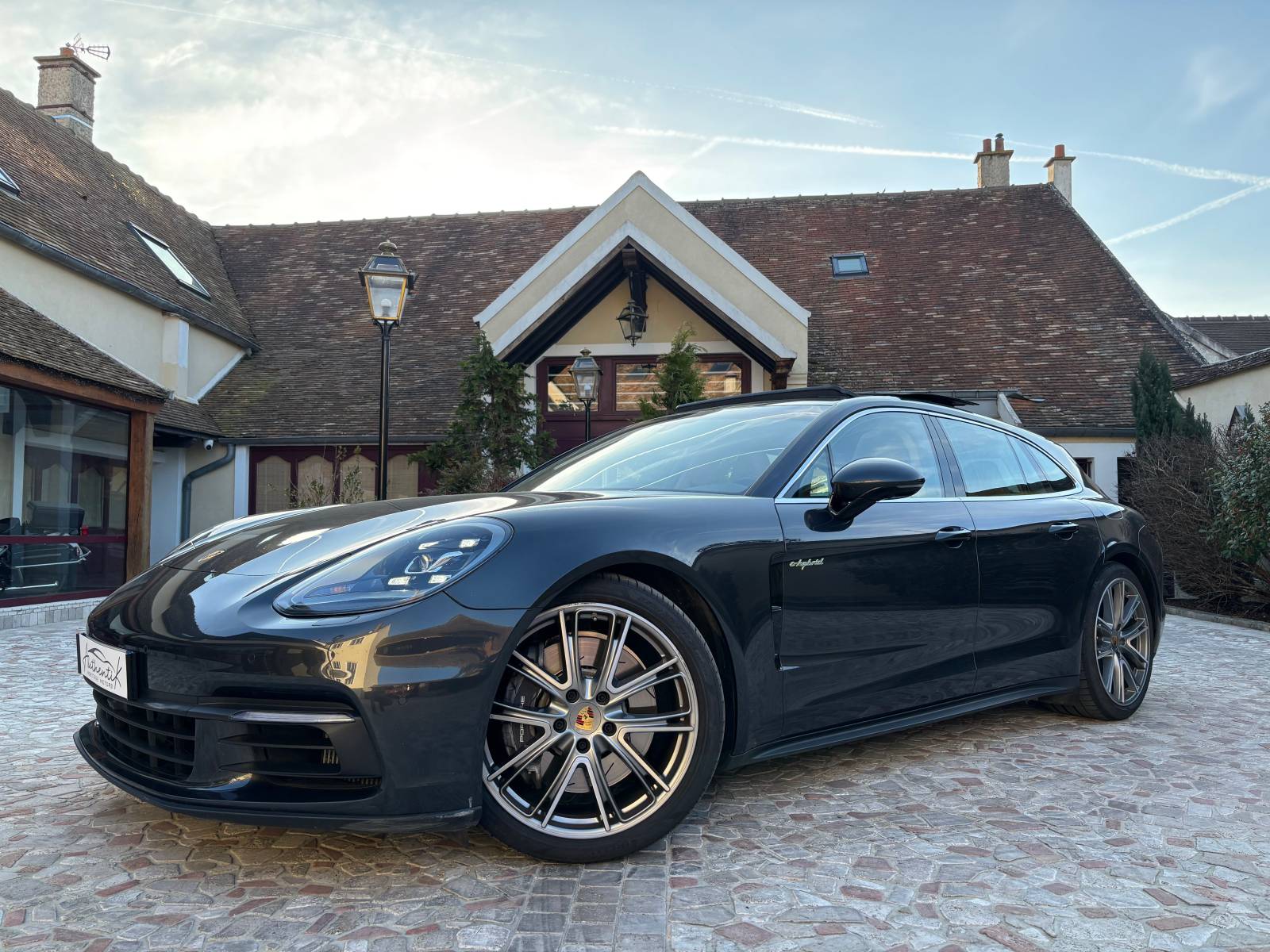 PORSCHE PANAMERA 4 E-HYBRID SPORT TURISMO 462CH MY19 : 57.990 €