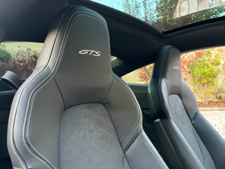 PORSCHE 992 CARRERA 4 GTS 480ch 2024 Gris Arctique