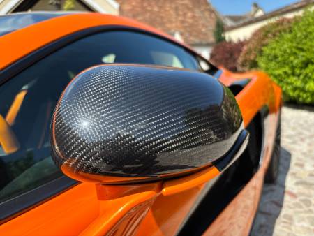MCLAREN 570S COUPE VENTURA ORANGE 2017